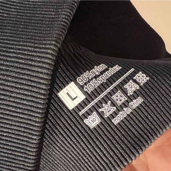 Asymmetrical Sport Top Black Rib Light support Size L - Picture 3 of 3